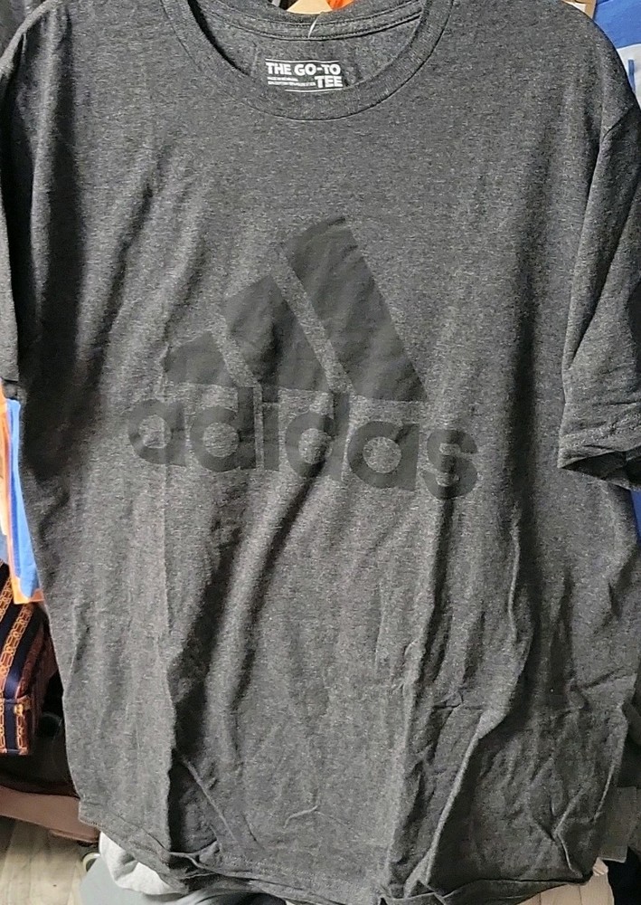adidas Go-To Tee Men’s L Gray Graphic Logo Print Short Sleeve Crew Neck T-Shirt