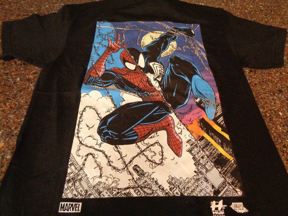 HUF x Marvel Adult Small Spider-Man Split T-Shirt Black 🕸️ New NWT