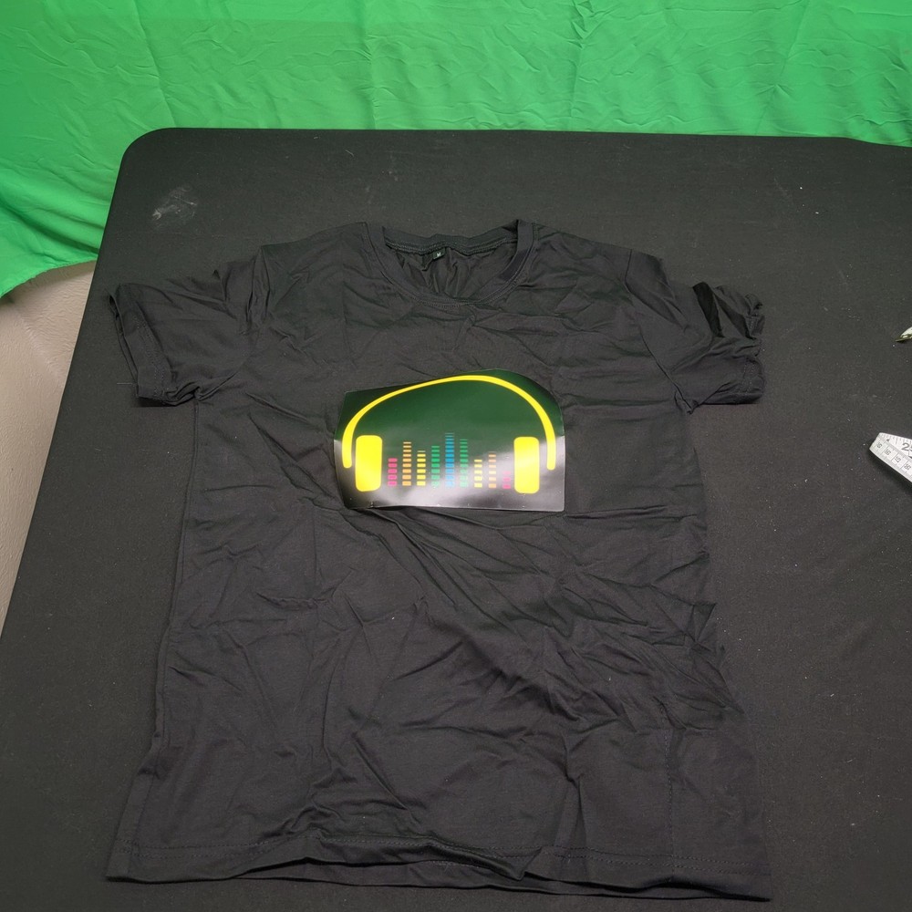 DJ Headset Equalizer Design Music Sound Activated TShirt Rave Club Apparel Med.