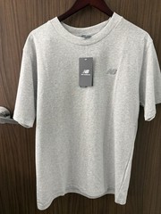 NWT New Balance Relaxed T-Shirt Men’s Medium Heather Gray Short Sleeve Tee