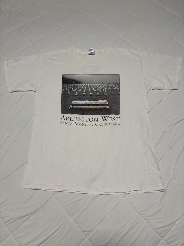 Vintage Arlington West Veteran Memorial T-Shirt Size L Santa Monica California