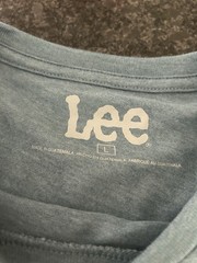Lee T Shirt Men’s Logo Denim Jeans Large L Blue -NWT New