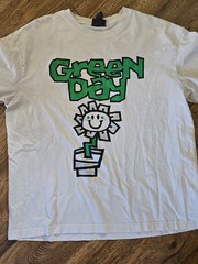 H&M White Tee with Green Day Graphic