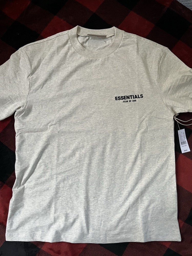 Essentials Fear of God ESSENTIALS Light Oatmeal Logo Graphic Tee Men’s S