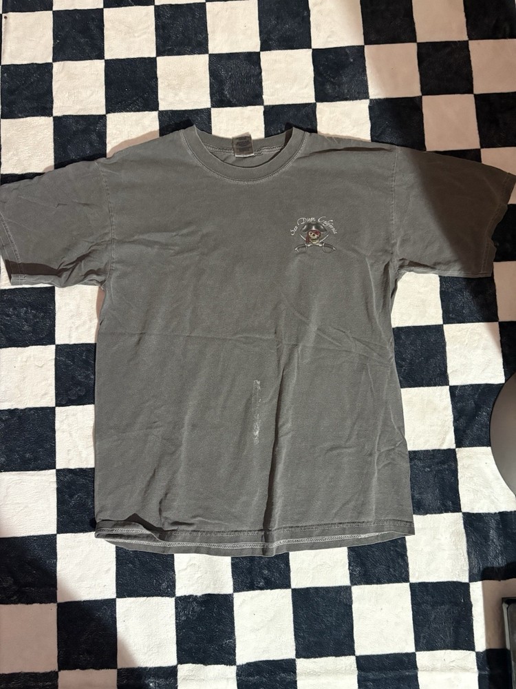 Gildan Ultra Cotton Men’s L Gray Double-Sided Pirate Graphic Crew T-Shirt