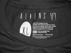 Fright Rags Aliens XL Shirt Box Set with Lobby Cards, Sticker, Weyland Folder