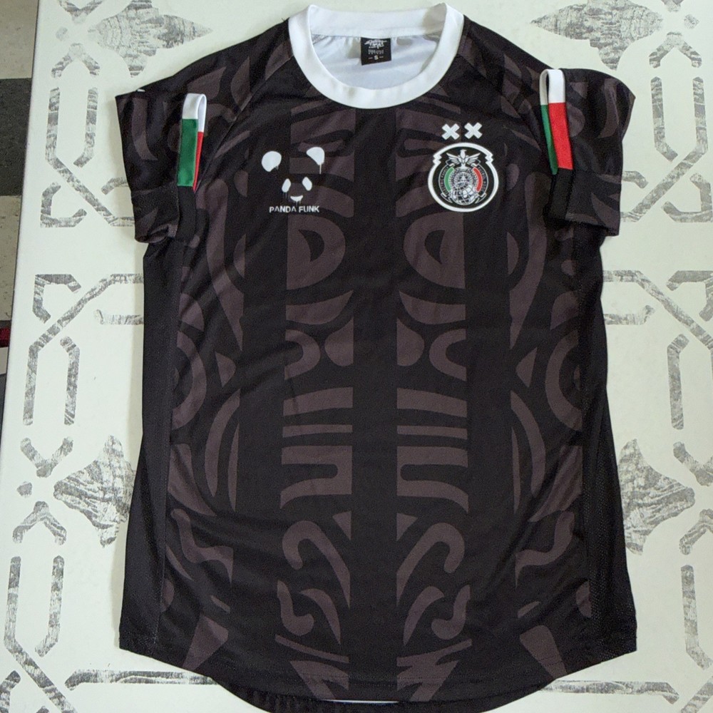 ELECTRIC FAMILY – Panda Funk Soccer Jersey Small Black – XX Pandafam