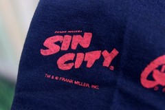 NOS Frank Miller Sin City Bel Air Car Comic Graphitti T Shirt – MULTIPLE SIZES