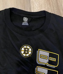 Boston Bruins NHL Black Graphic T-Shirt Size Large L Hockey Fan Logo Tee