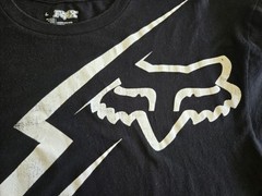 Fox Logo T-shirt Lightening 100% Cotton Size Large Long Length Black and White