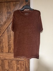 Buckle Black Men Burnout Light Weight TShirt Brown Burgundy Size Large