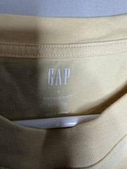 Men’s Gap Tee Shirts – 6 Tees – Assorted Colors – Size Small