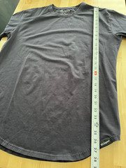 021 Originals Essential DROP-CUT BLACK T-SHIRT – Men’s Sz XL