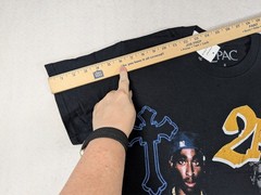 Tupac – 2 Pac – All Eyez On Me – T-Shirt – Size S