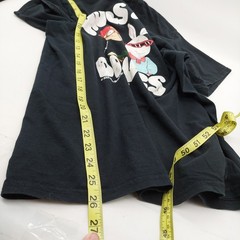 Arthur & Buster Hugs Not Drugs Graphic T-shirt Size medium 2001 Y2K Black READ