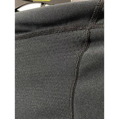UNDER ARMOUR HEATGEAR SHIRT — Black Loose Fit Long Sleeve Men’s Large