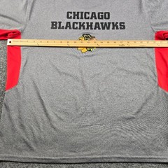 Chicago Blackhawks Gray and Red T-Shirt Size XL #147
