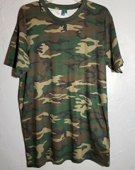 DISTRICT THREADS Men’s or Woman’s long Green/Brown CAMO t-shirt size LARGE