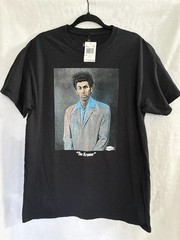 NEW Unisex SEINFELD “THE KRAMER” T-shirt – Size Large