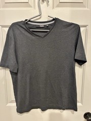 Murano Liquid Luxury Slim Fit V-Neck T-Shirt Men’s Medium Short Sleeve
