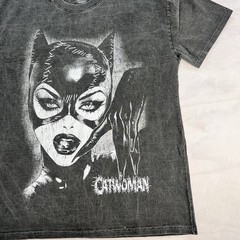Goat Crew DC Comics Catwoman Graphic T-Shirt Men’s Small Grey Mineral Wash Look