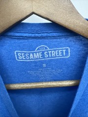 Sesame Street Unisex Blue T-shirt – Size Small