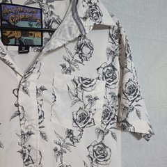 American Garage Medium Button Up Shirt Men’s Rose Print