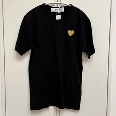 USED BRAND NEW, AUTHENTIC ITEM!! PLAY COMME DES GARCONS!! HEART PATCH T-SHIRT