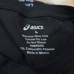 ASICS Novablast Tour T-Shirt size Large Black Graphic Print