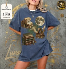 Books Moon Vintage Comfort Tee
