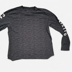 Hollister-co Men’s Grey and Black T-shirt
