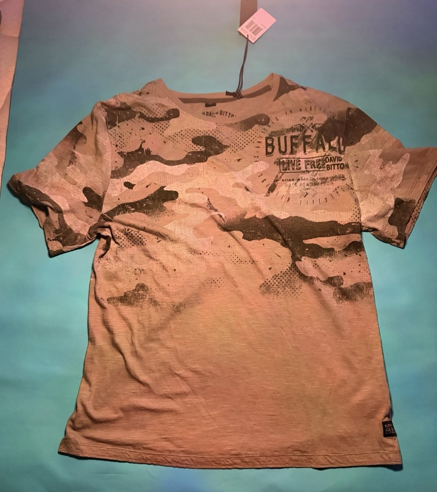 Buffalo David Bitton Men’s L Camo Graphic T-Shirt NWT Live Free Olive Tan