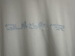 QUICKSILVER MEN’S T-SHIRT – XL – RASH GUARD SHORT SLEEVE UPF 50 – WHITE/BLUE
