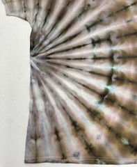 Hanes Handmade Ice Dye Unisex Adult T-Shirt Size Large Color Wild Thing Tee NEW