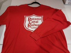 Gildan Mens Red Long Sleeve Logo Pullover XL
