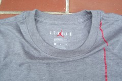 NEW Nike Air Jordan Retro 1 OG CHICAGO CLASSICS J’s Grey Men’s T-Shirt M/Medium