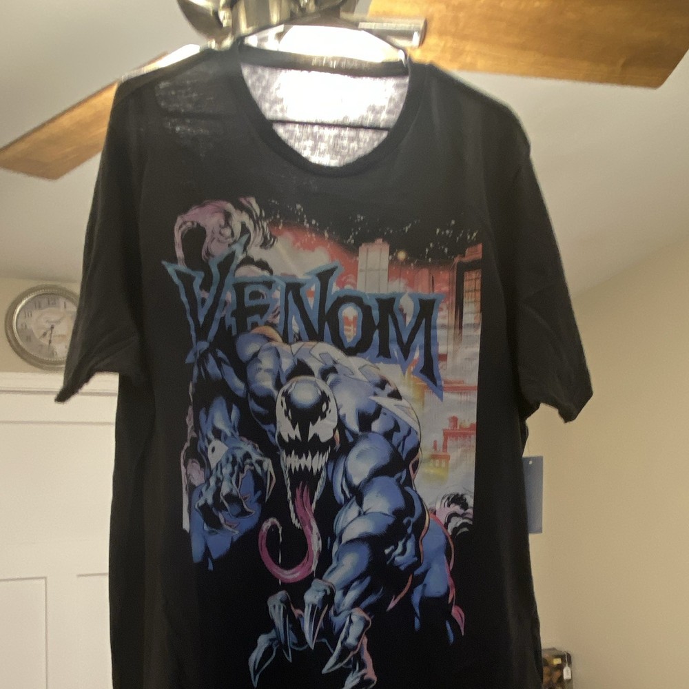 Marvel Men’s Venom Graphic Print Crew Neck Short Sleeve Cotton Blend T-Shirt XL