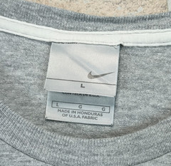 Vintage Y2K NIKE Shirt Large Gray Short Sleeve Embroidered SWOOSH Gray Tag 2000s