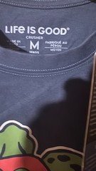 Men’s LIFE IS GOOD “SEA TURTLE” CRUSHER (M) NAVY BLUE T-SHIRT