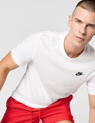 Nike Sportswear Club T-Shirt – White/Black – SM