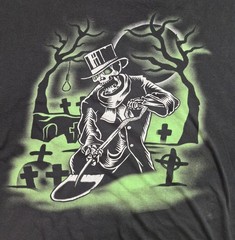 Lowbrow Art Company Cemetery Groundskeeper Skeleton Black Tee Size 2XL USA Made