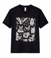 Vintage Bat T Shirt Gothic Cottagecore Graphic Tee 90s Spooky Animal Halloween
