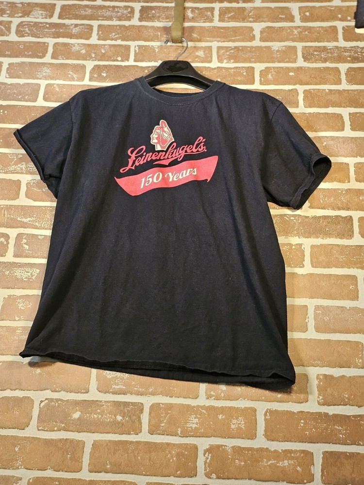 J. America T-Shirt Men’s Size Large Black Leinenkugel’s 150 Years Graph Print
