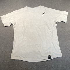 Mens Nike Golf T-Shirt Large White/Cream Loose Fit FD5774-121 Short Sleeve NWT