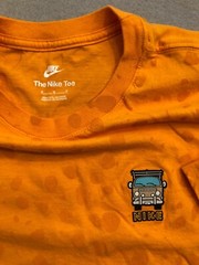 Nike Shirt Men’s Medium Bright Orange Patterned Cotton Truck Logo Tee