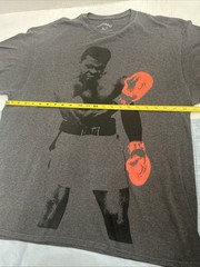 Muhammad Ali Gray T-shirt Sz XL