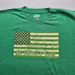 St. Patrick’s Day Men’s Large Green American Flag Short Sleeve T-Shirt