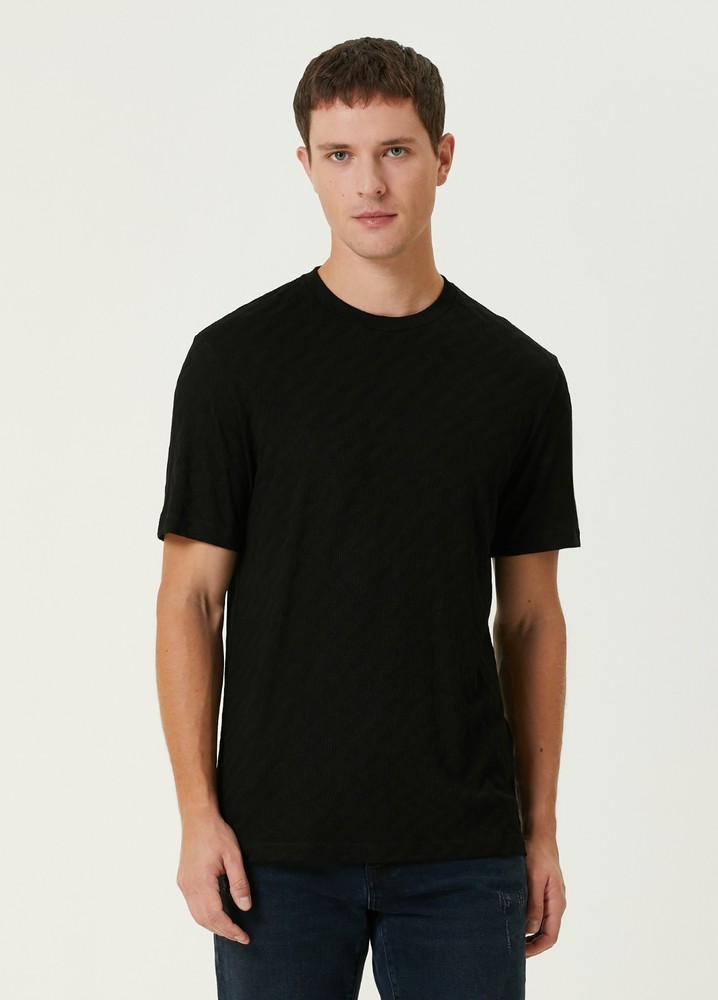 NO CUSTOMS TAX GIORGIO ARMANI mainline black zigzag pattern t-shirt Size Medium