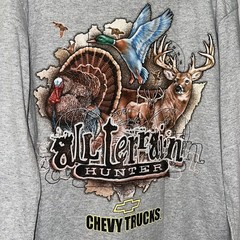 Vintage 90s hunting t shirt chevy all terrain crewneck mens size L guc e2200