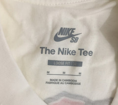 Nike SB Shirt Mens Cream Rose Graphic Loose Fit Skateboarding Tee DJ1222 100Sz M